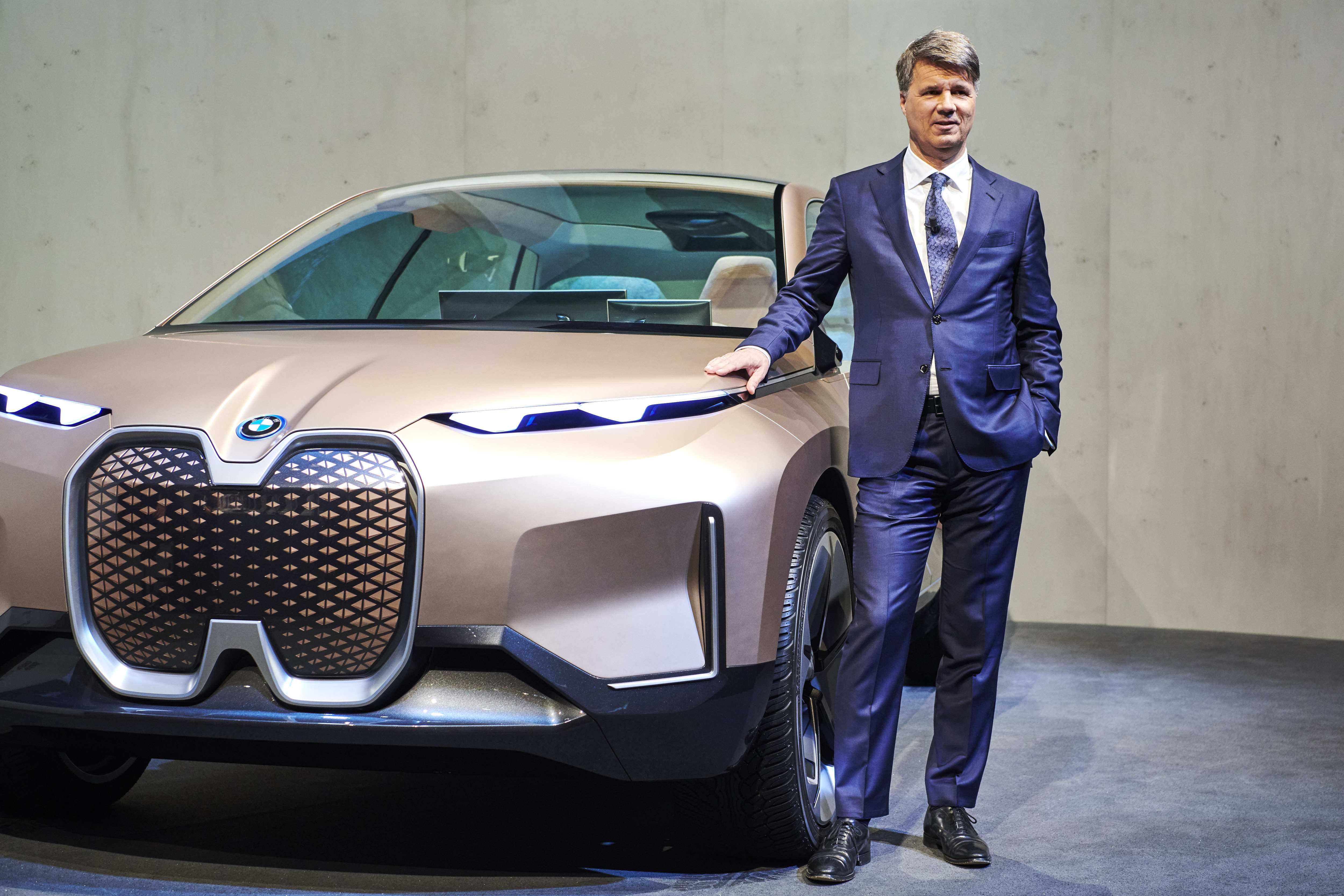 BMW wil 12 volledig elektrische modellen in 2025